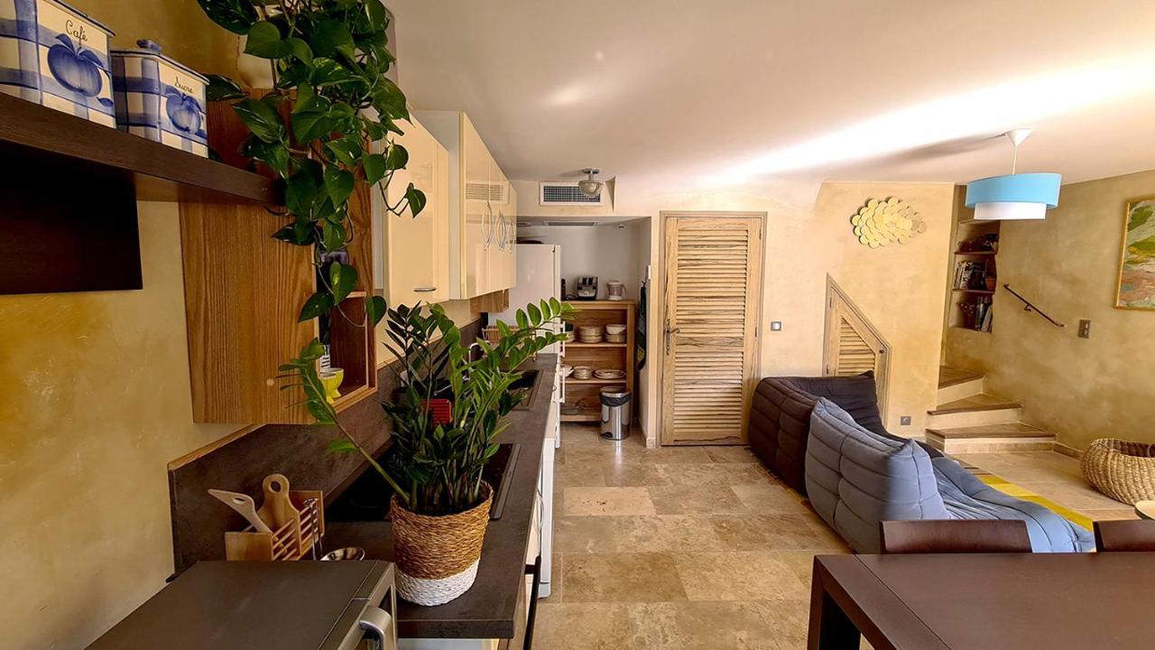 Le Jardinet De Rosa Maison De Village Eygalières Exteriör bild